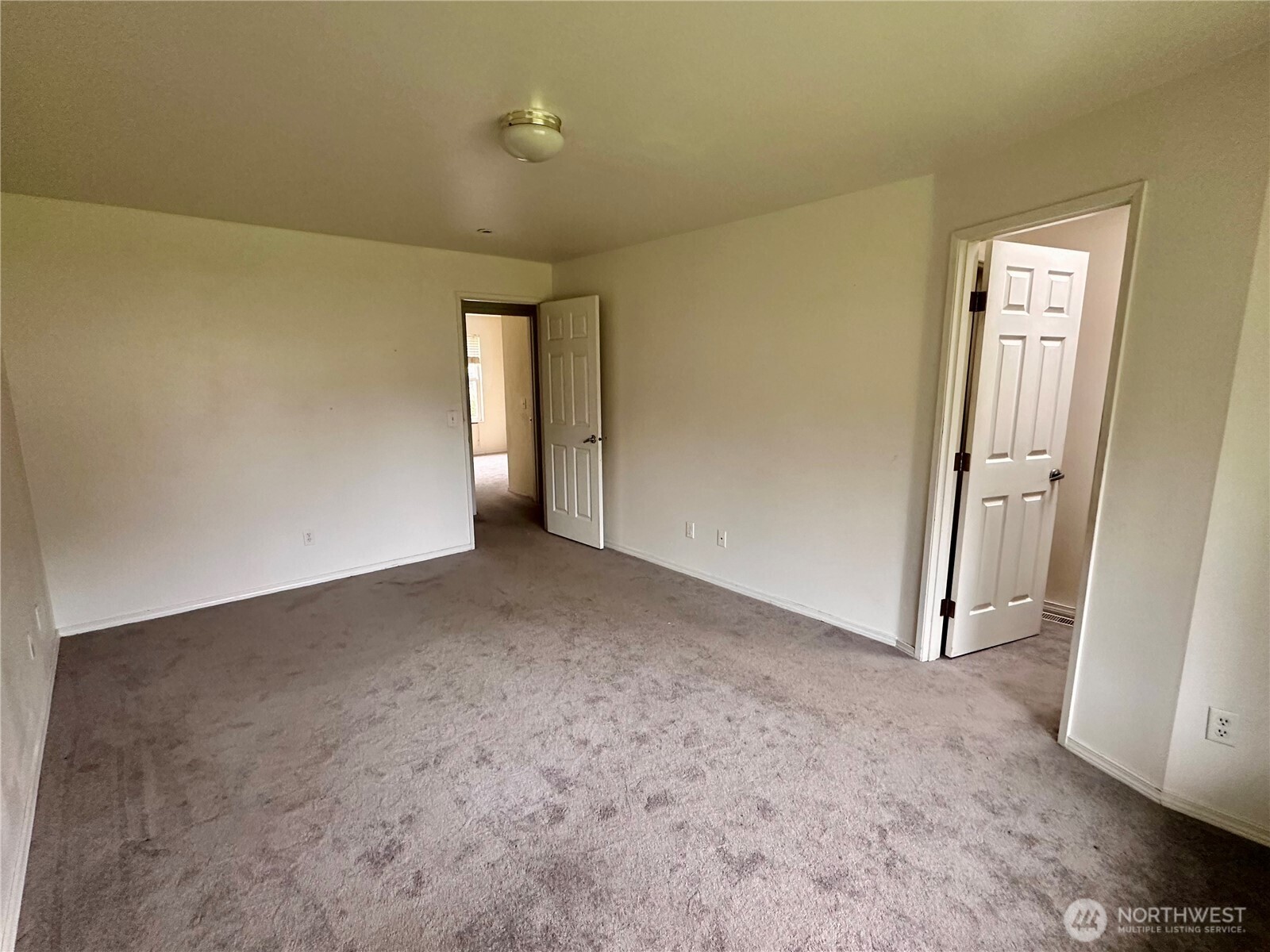 24516 47th Avenue E, Graham, WA 98338