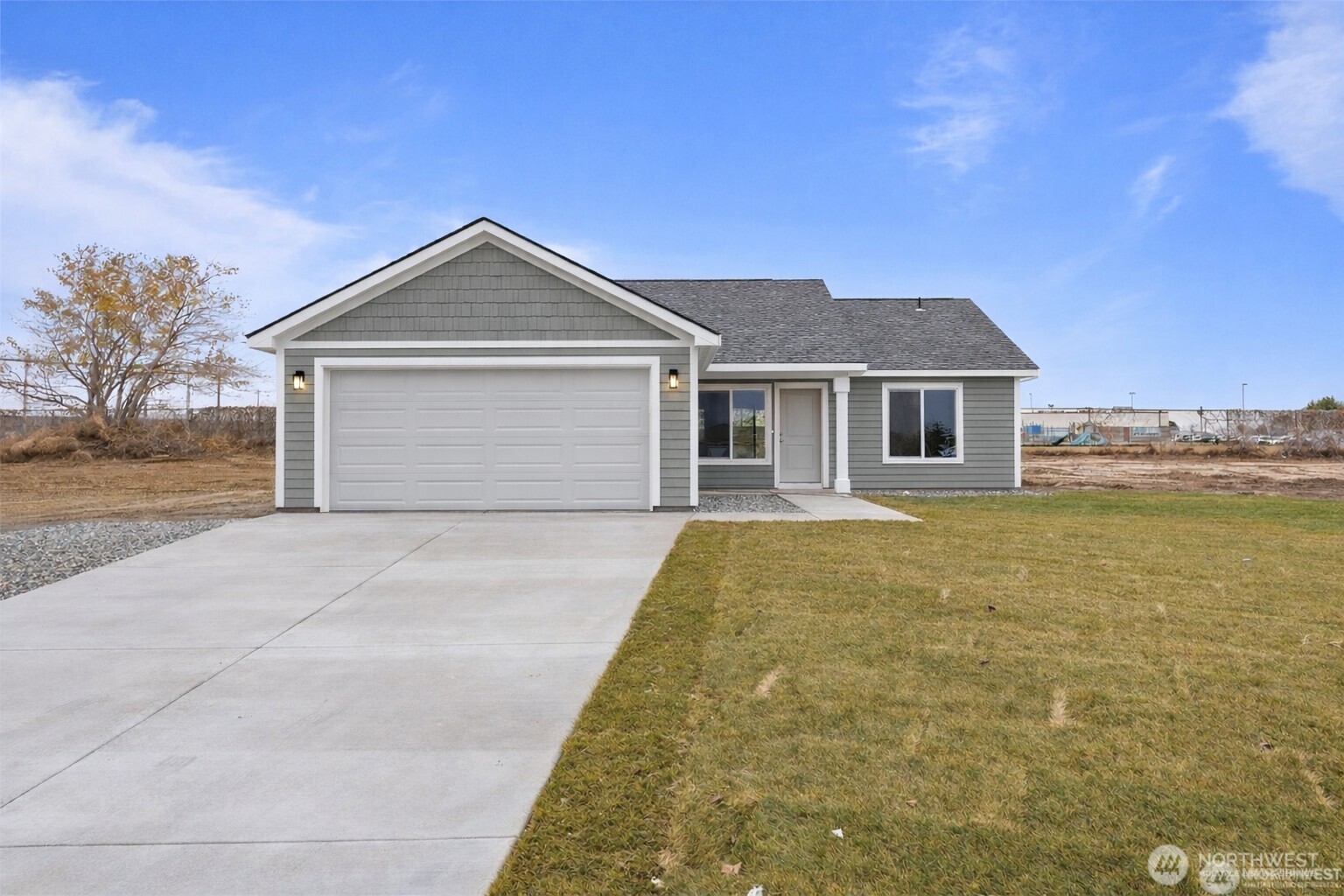 102 Poplar Street NE, Royal City, WA 99357