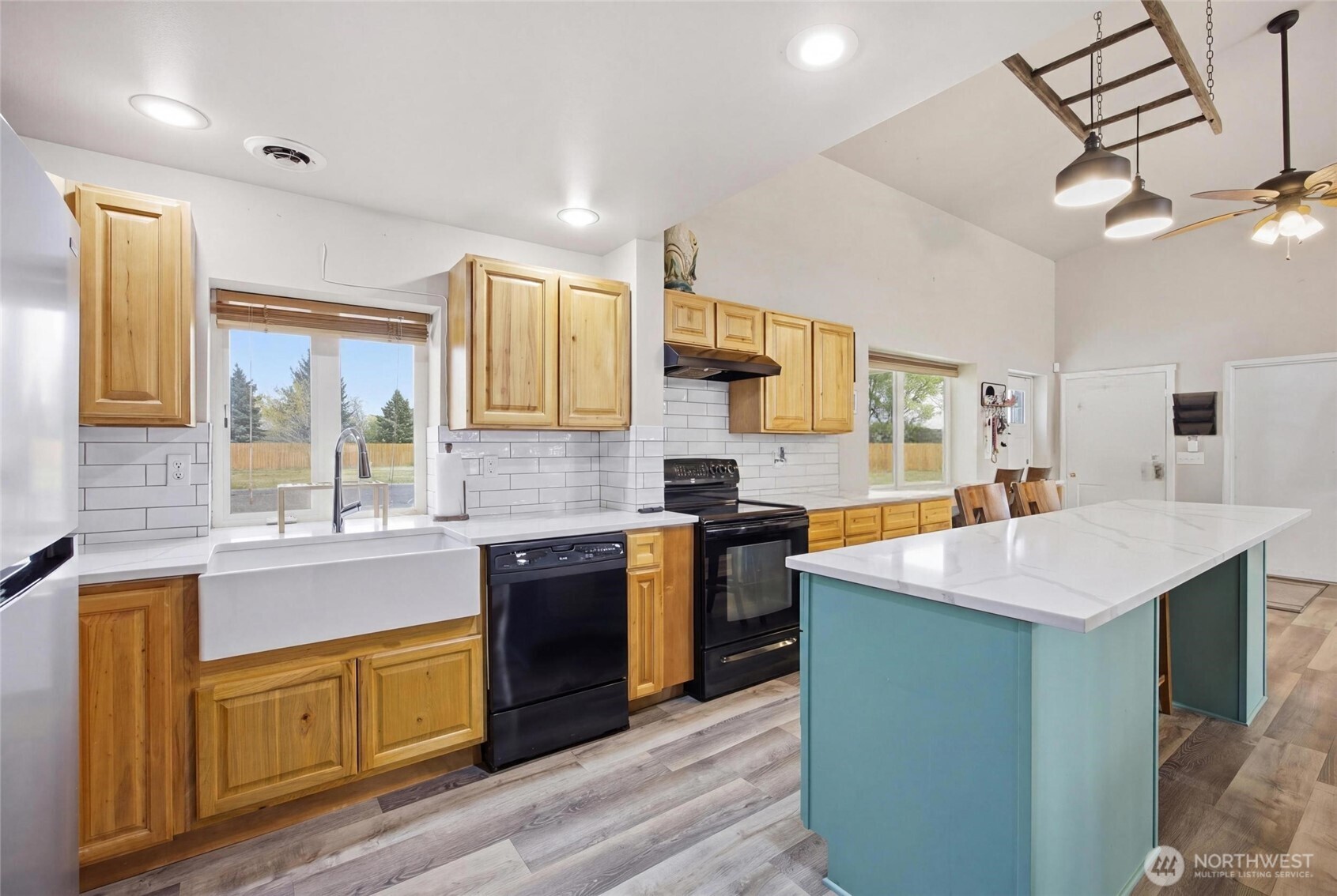 5601 Road K NE, Moses Lake, WA 98837