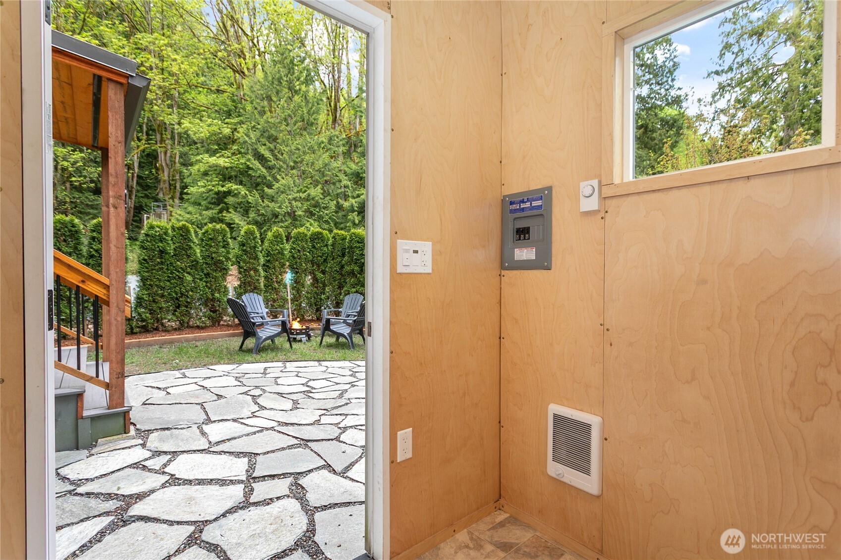 990 S Lake Whatcom Boulevard #9, Sedro Woolley, WA 98284