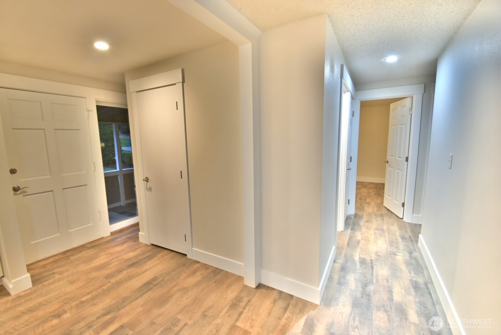 17708 NE 160th Place , Woodinville, WA 98072