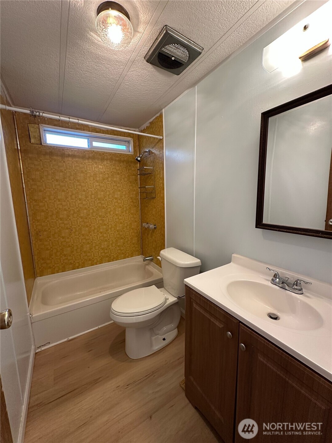 362 Elk Valley Road , Forks, WA 98331