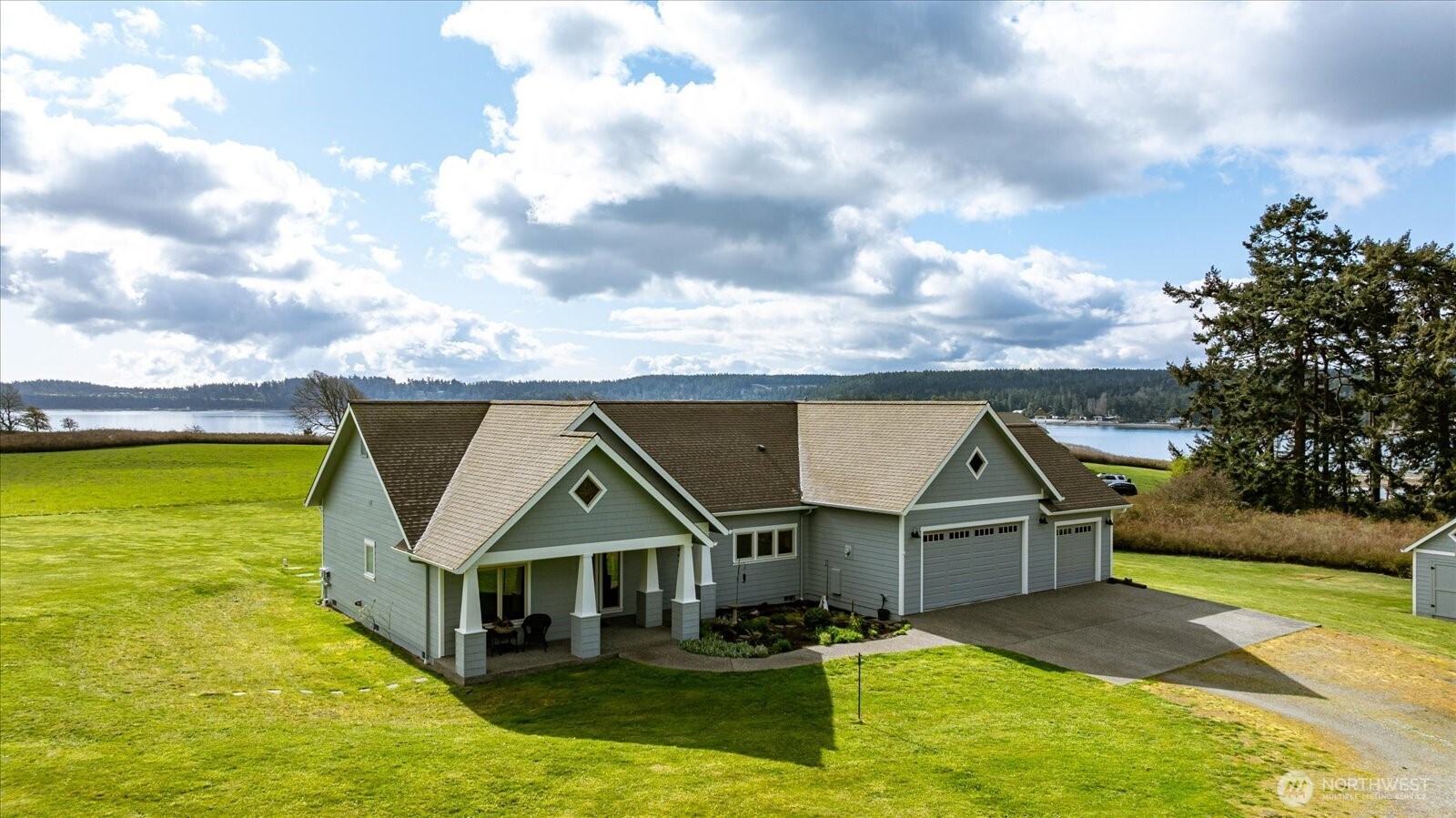 710 Zylstra Road , Coupeville, WA 98239