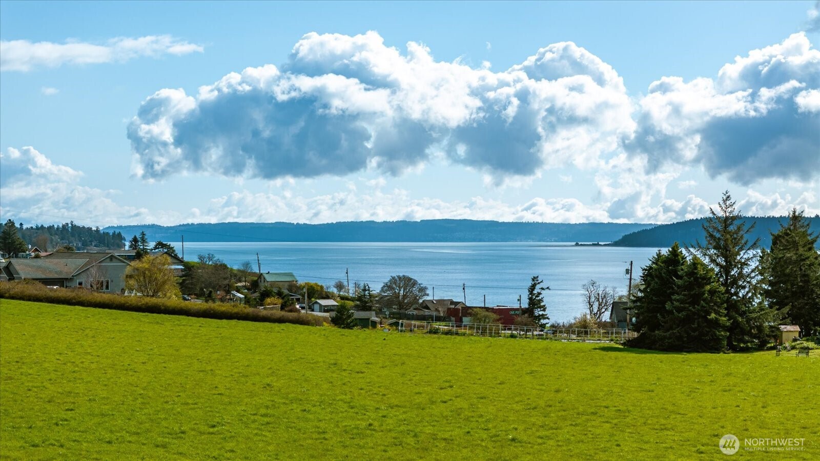 710 Zylstra Road , Coupeville, WA 98239