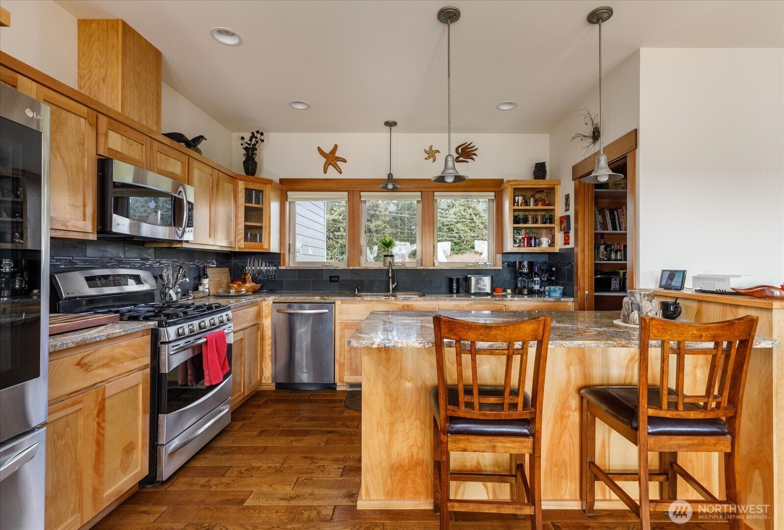 710 Zylstra Road , Coupeville, WA 98239