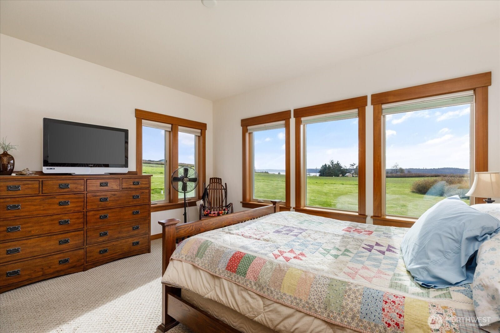 710 Zylstra Road , Coupeville, WA 98239