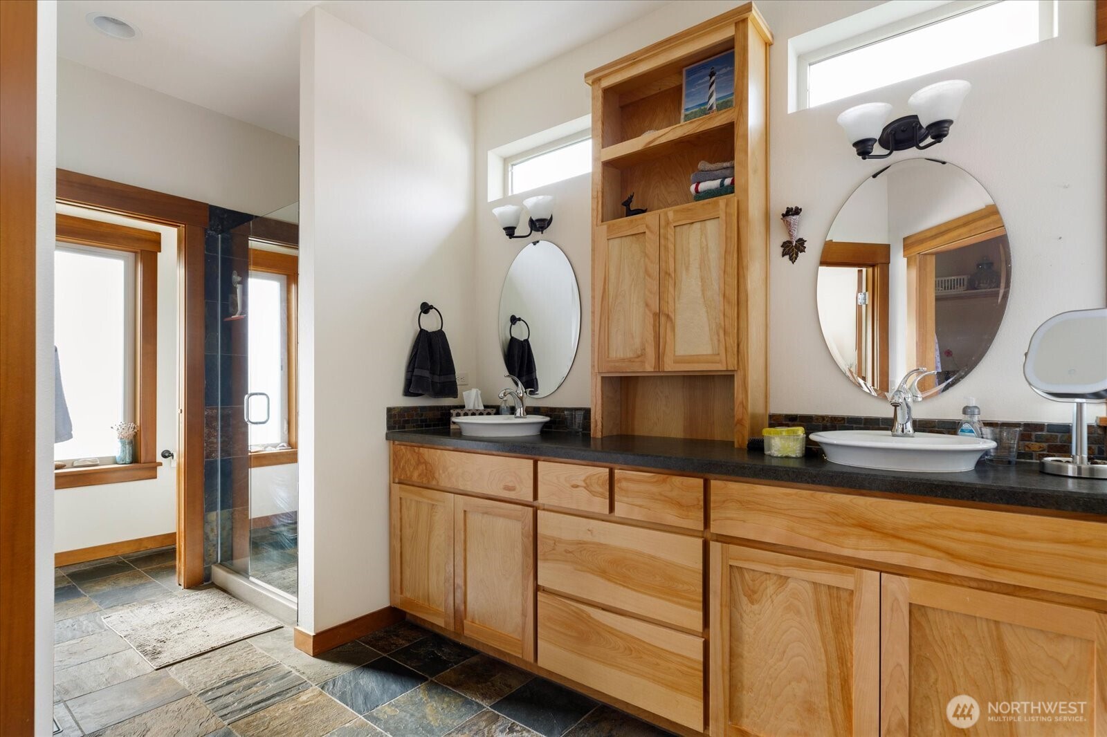 710 Zylstra Road , Coupeville, WA 98239