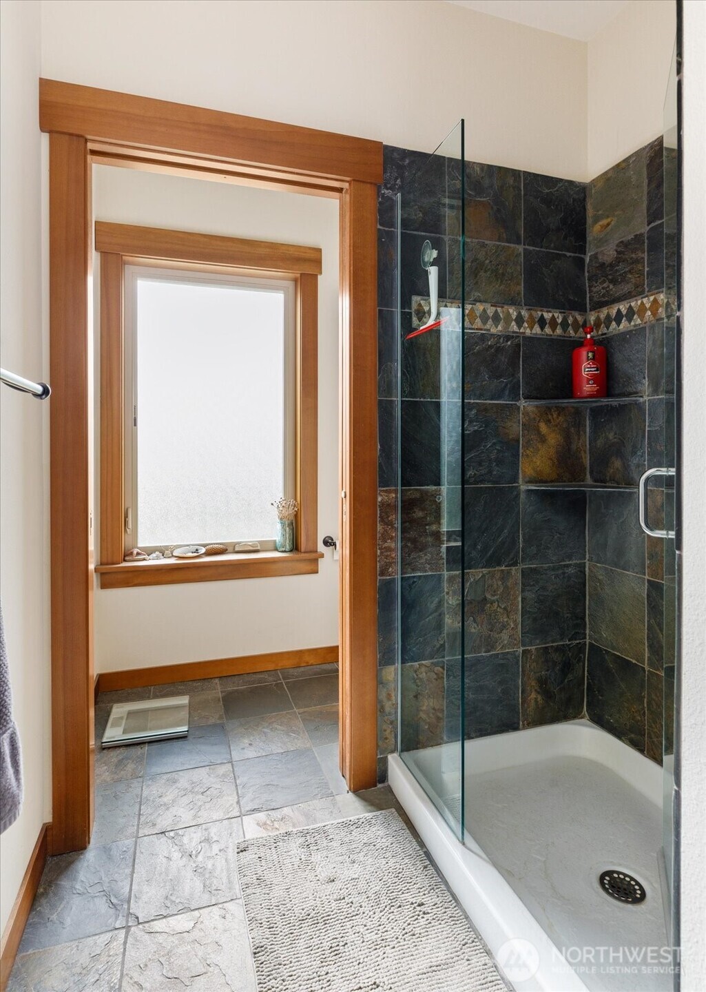 710 Zylstra Road , Coupeville, WA 98239