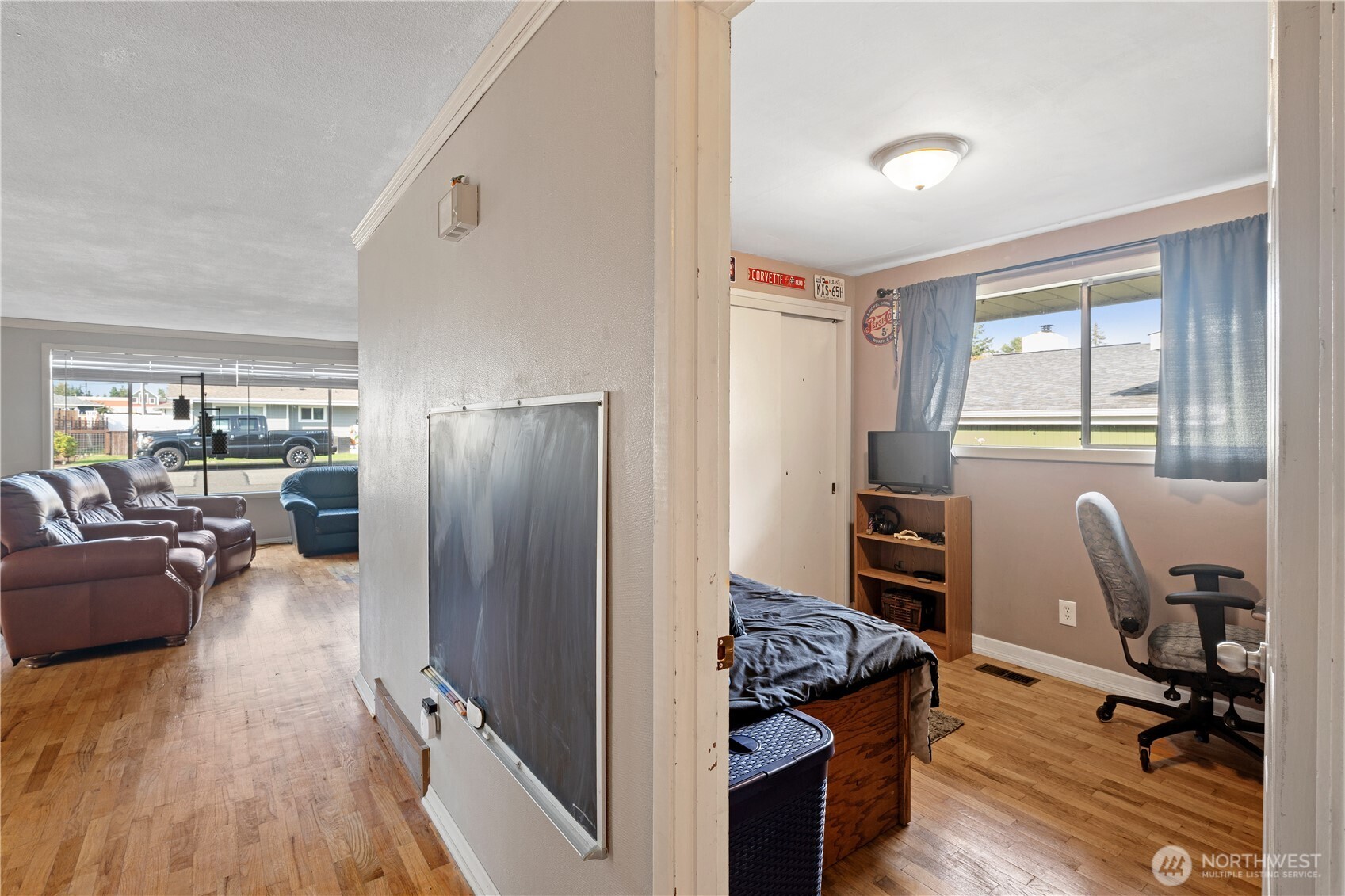 1717 E Street , Lynden, WA 98264