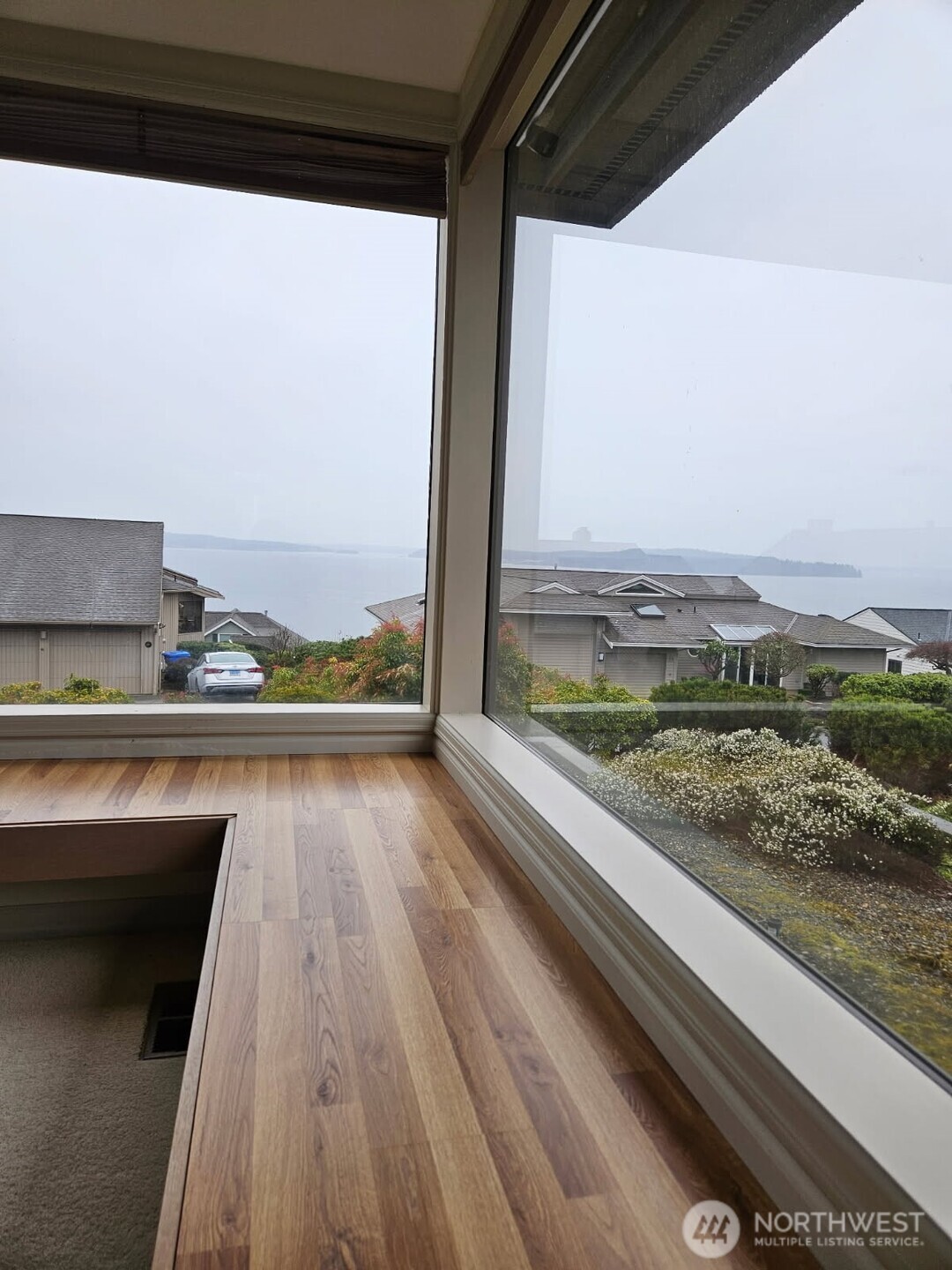 61 Leschi Drive SW, Steilacoom, WA 98388-1525