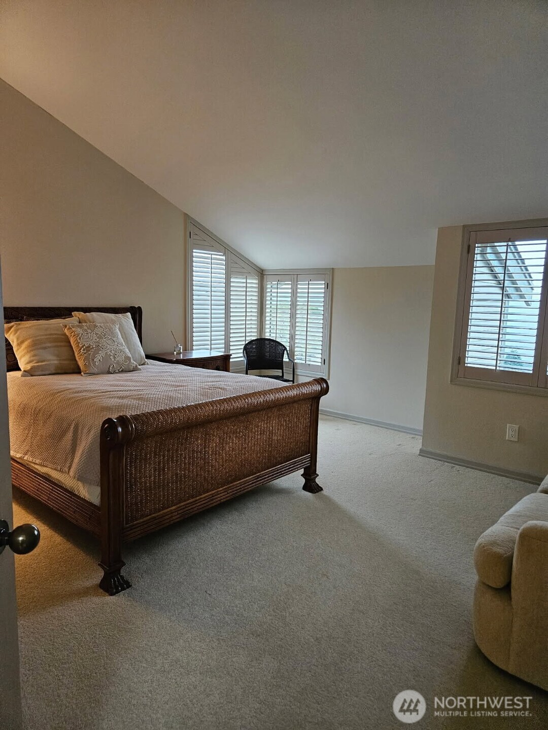 61 Leschi Drive SW, Steilacoom, WA 98388-1525