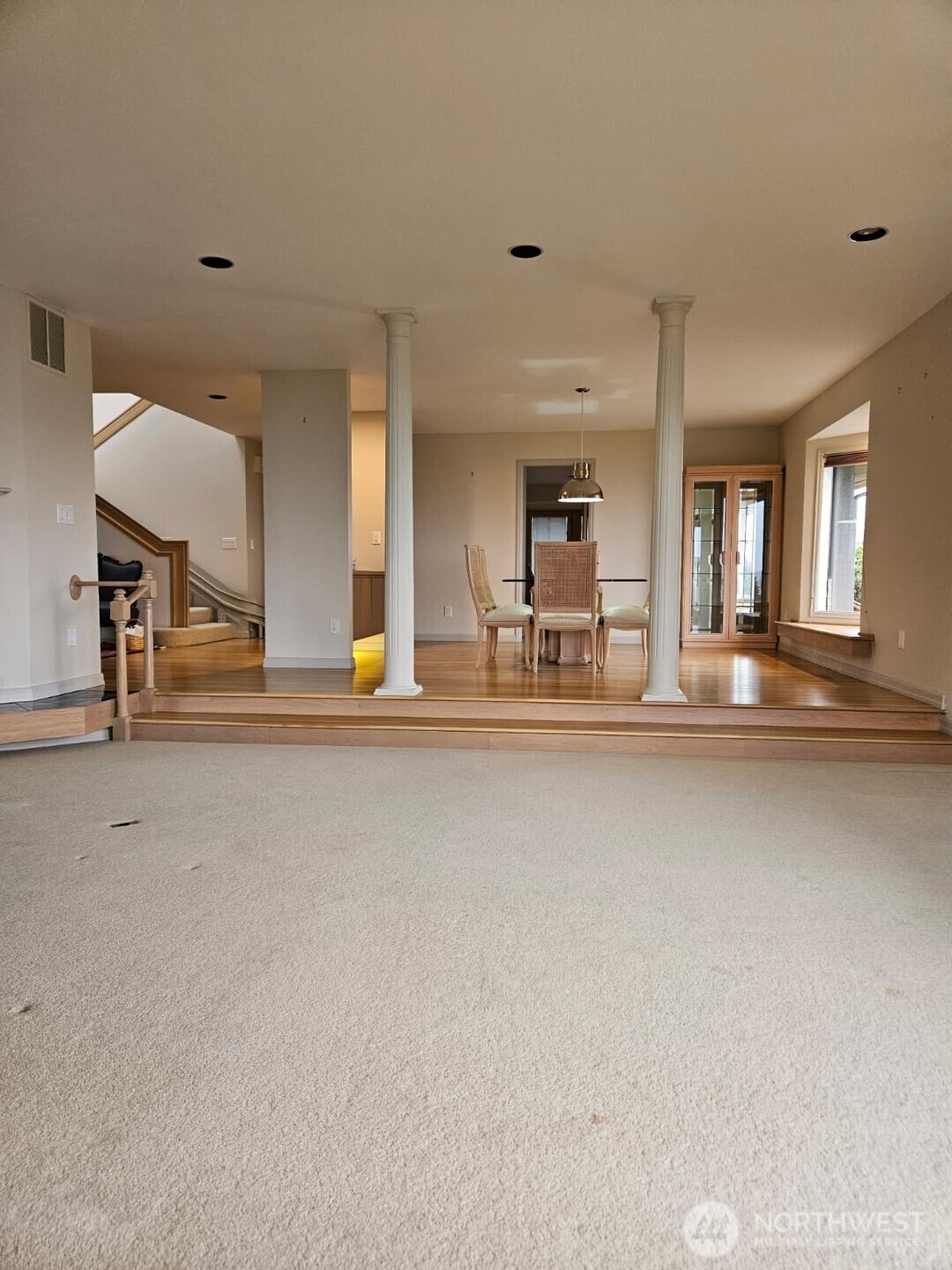 61 Leschi Drive SW, Steilacoom, WA 98388-1525