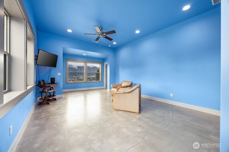 23 Katalpa Lane , Manson, WA 98831