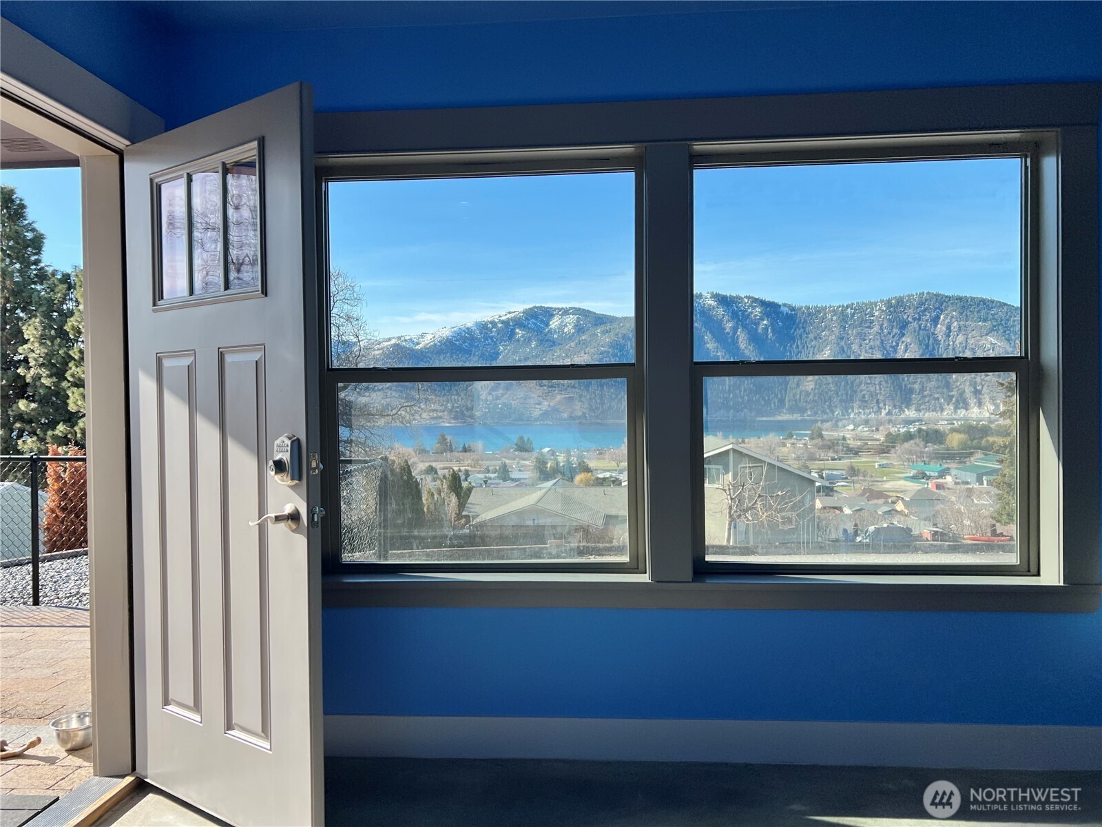 23 Katalpa Lane , Manson, WA 98831