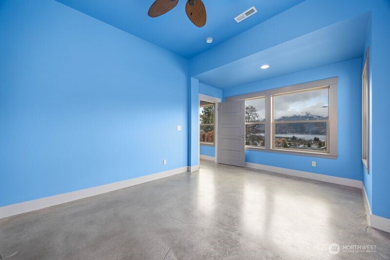 23 Katalpa Lane , Manson, WA 98831