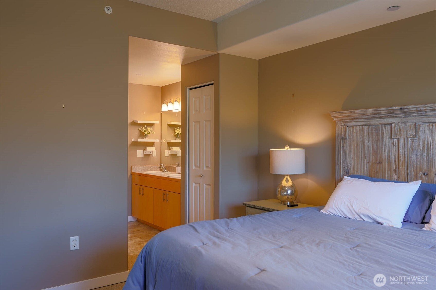 262 Oyhut Bay Boulevard SW #305, Ocean Shores, WA 98569