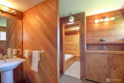 4607 Anaco Beach Road , Anacortes, WA 98221 - Photo 18
