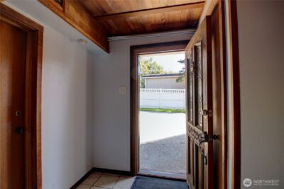 4607 Anaco Beach Road , Anacortes, WA 98221 - Photo 25