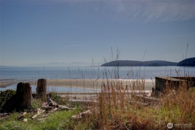 4607 Anaco Beach Road , Anacortes, WA 98221 - Photo 34