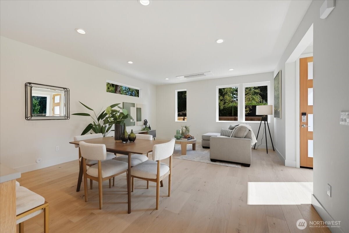 13047 39th Avenue NE #A, Seattle, WA 98125