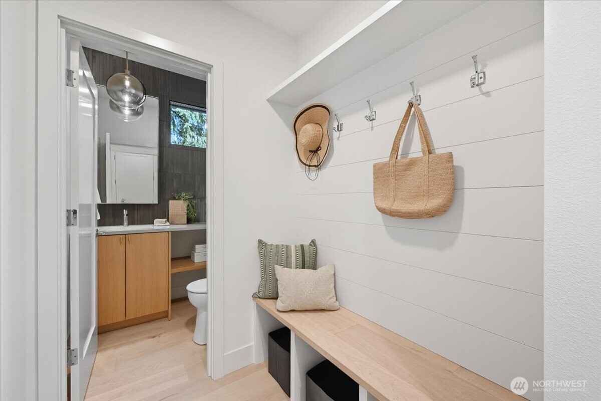 13047 39th Avenue NE #A, Seattle, WA 98125