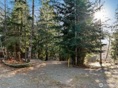 30 N Discovery Place , Hoodsport, WA 98548 - Photo 4