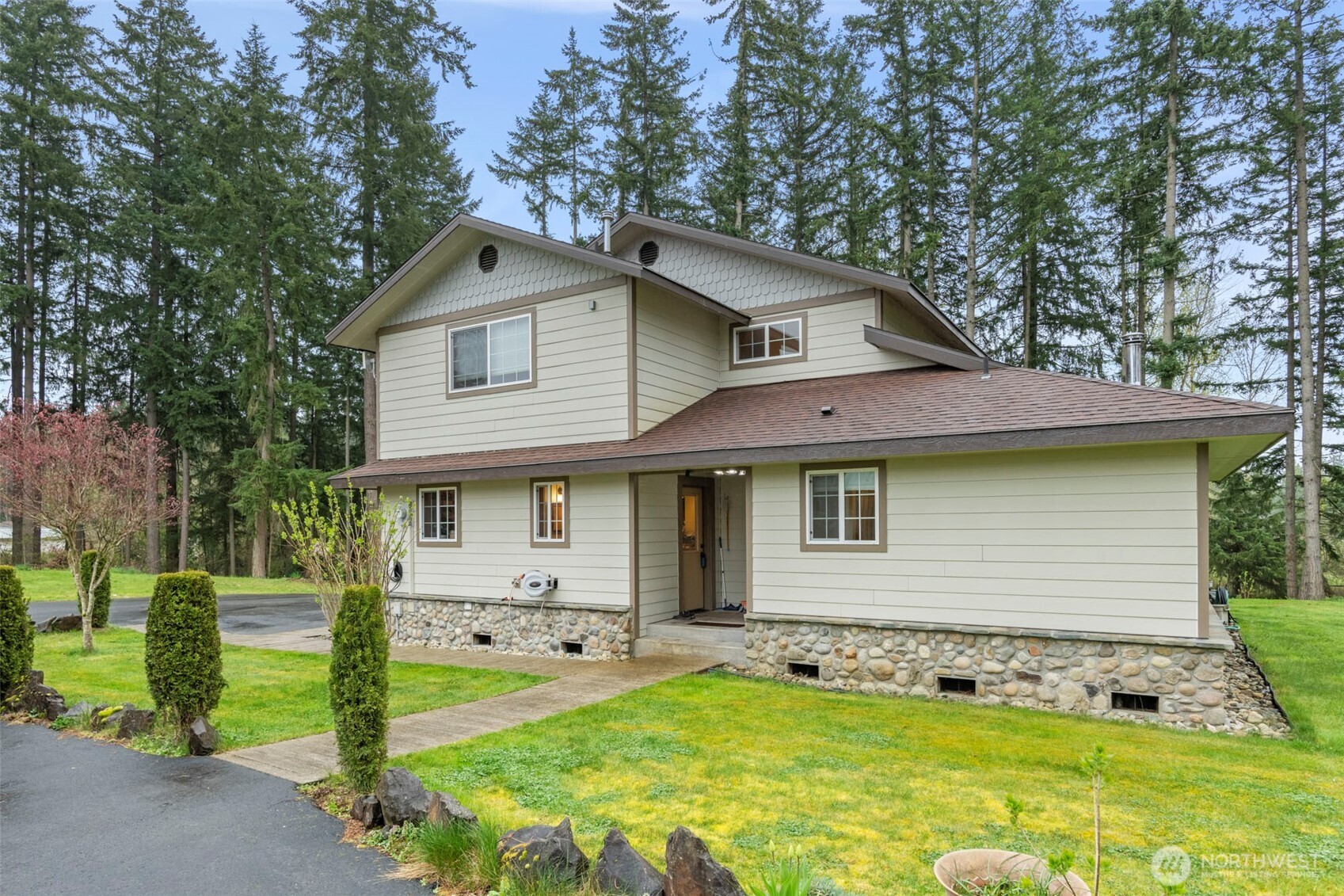 18222 SE Wax Road , Covington, WA 98042-4863