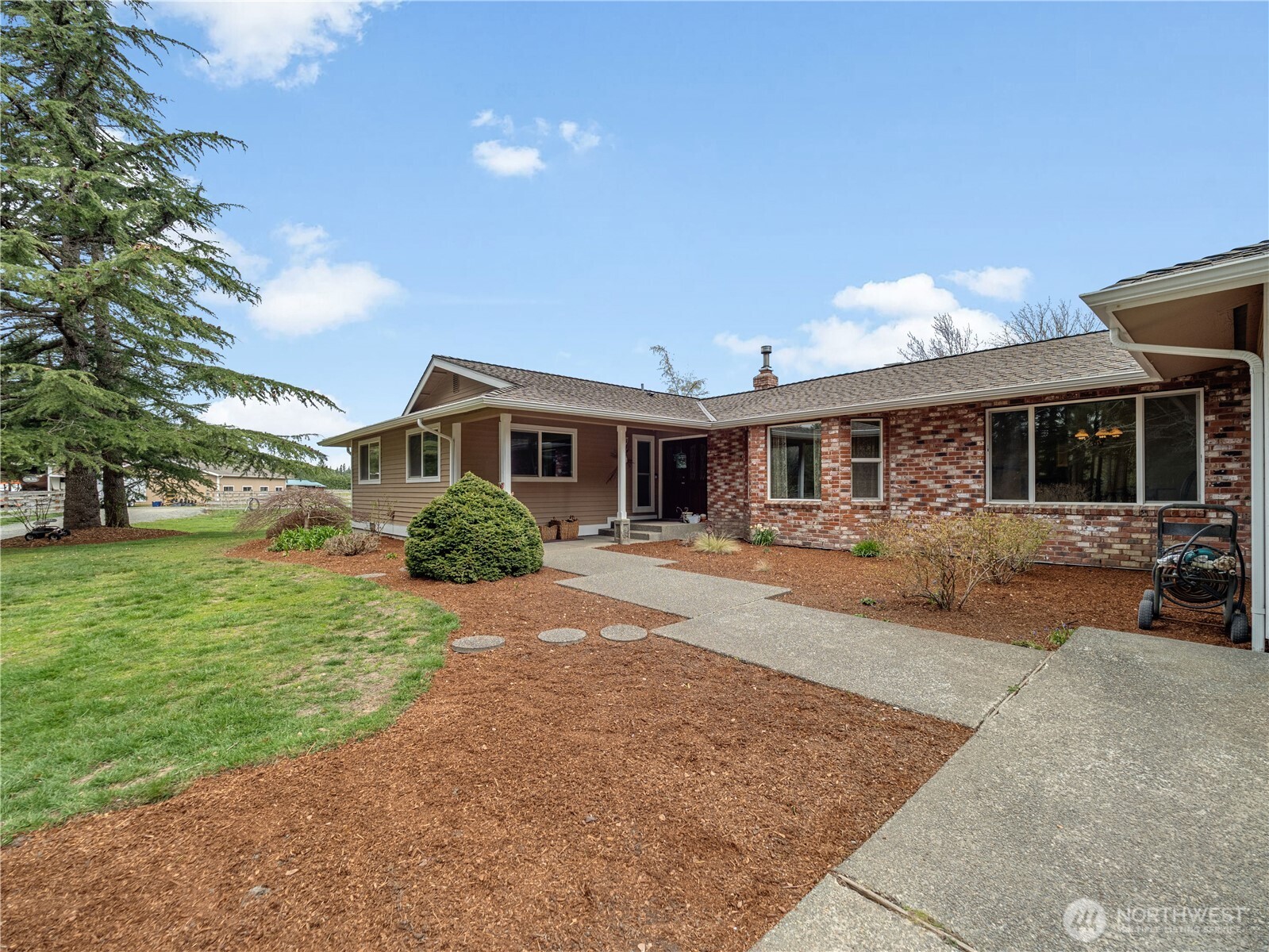 30520 SE 358th Street , Enumclaw, WA 98022