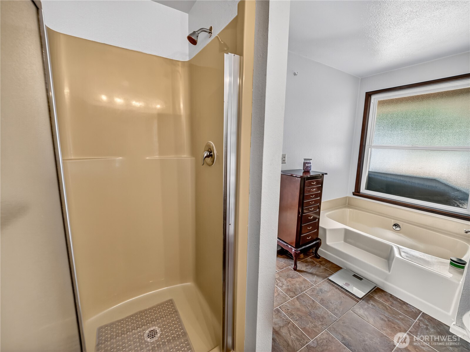 30520 SE 358th Street , Enumclaw, WA 98022