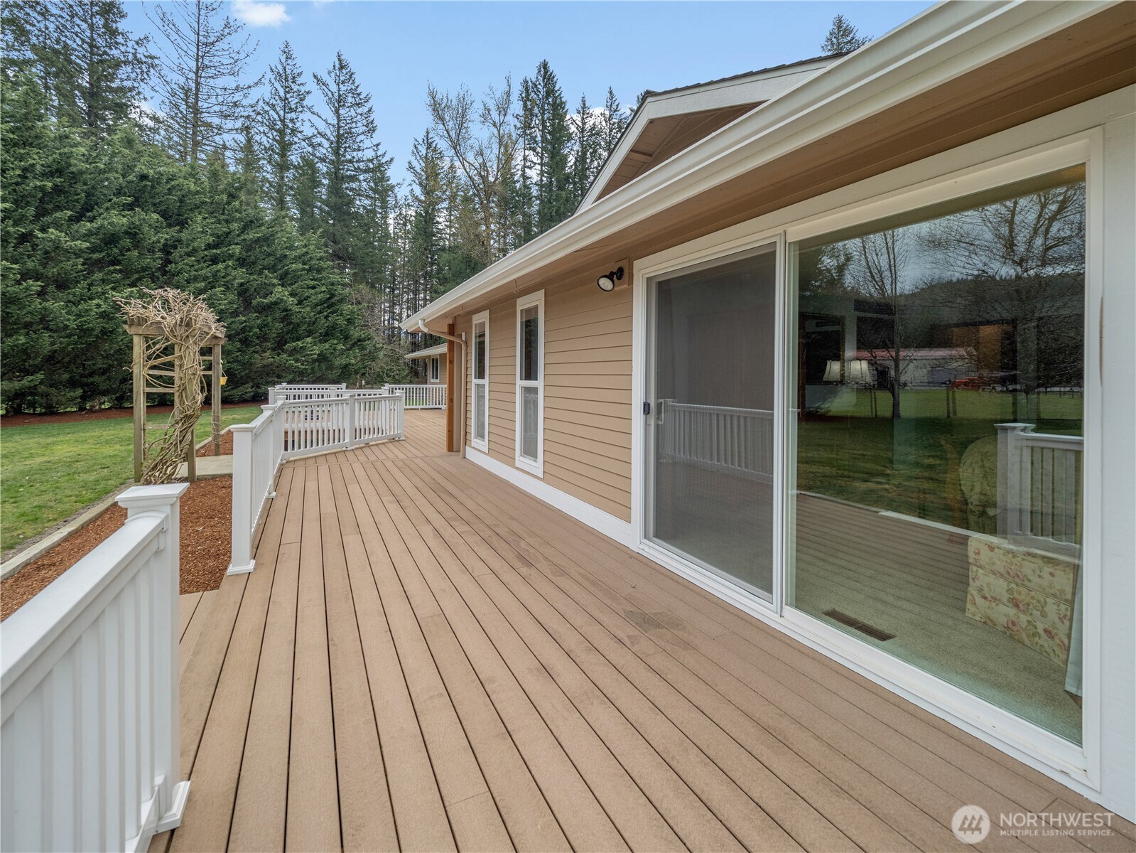 30520 SE 358th Street , Enumclaw, WA 98022