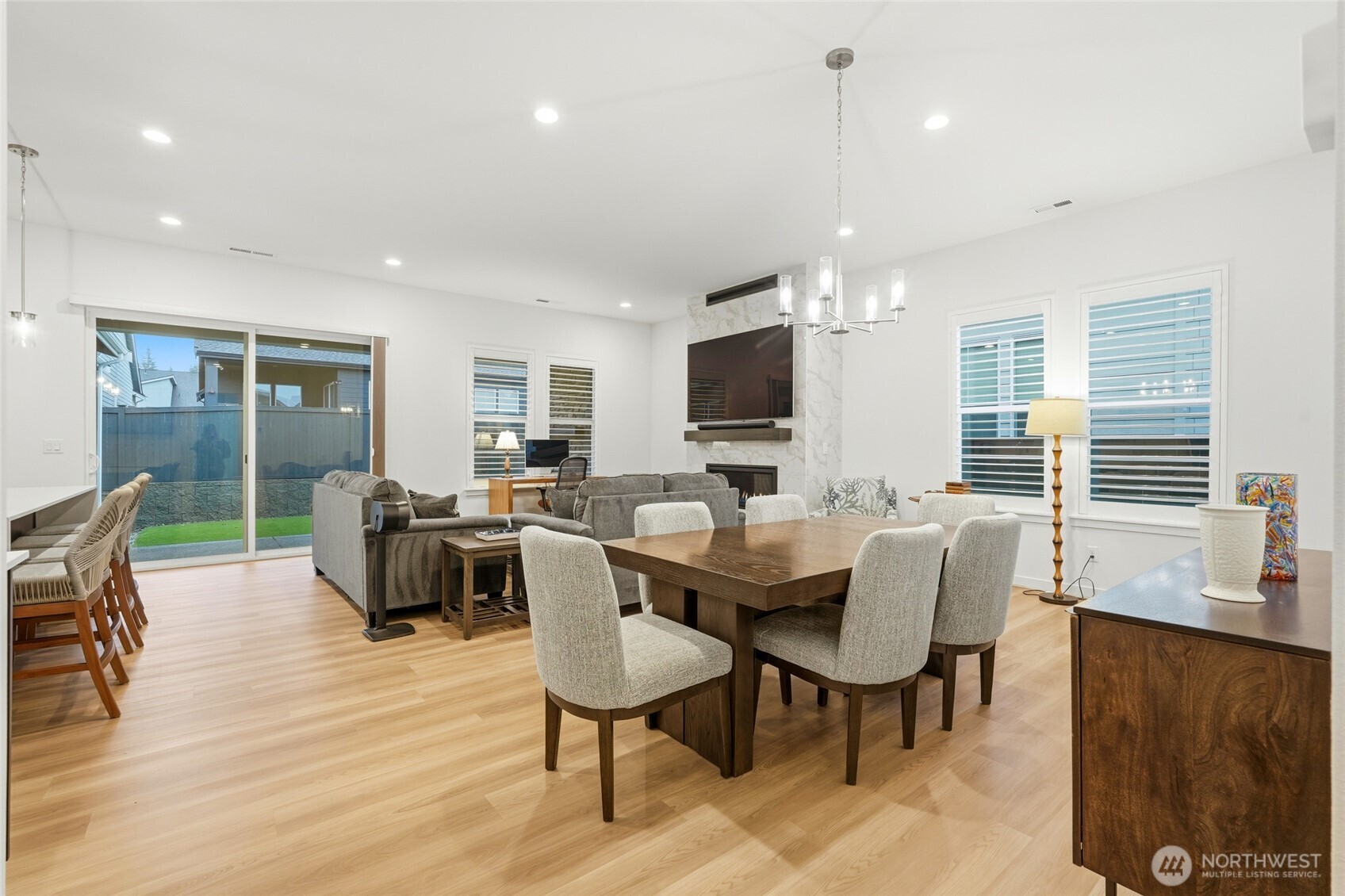 23559 SE Wisteria Street , Black Diamond, WA 98010