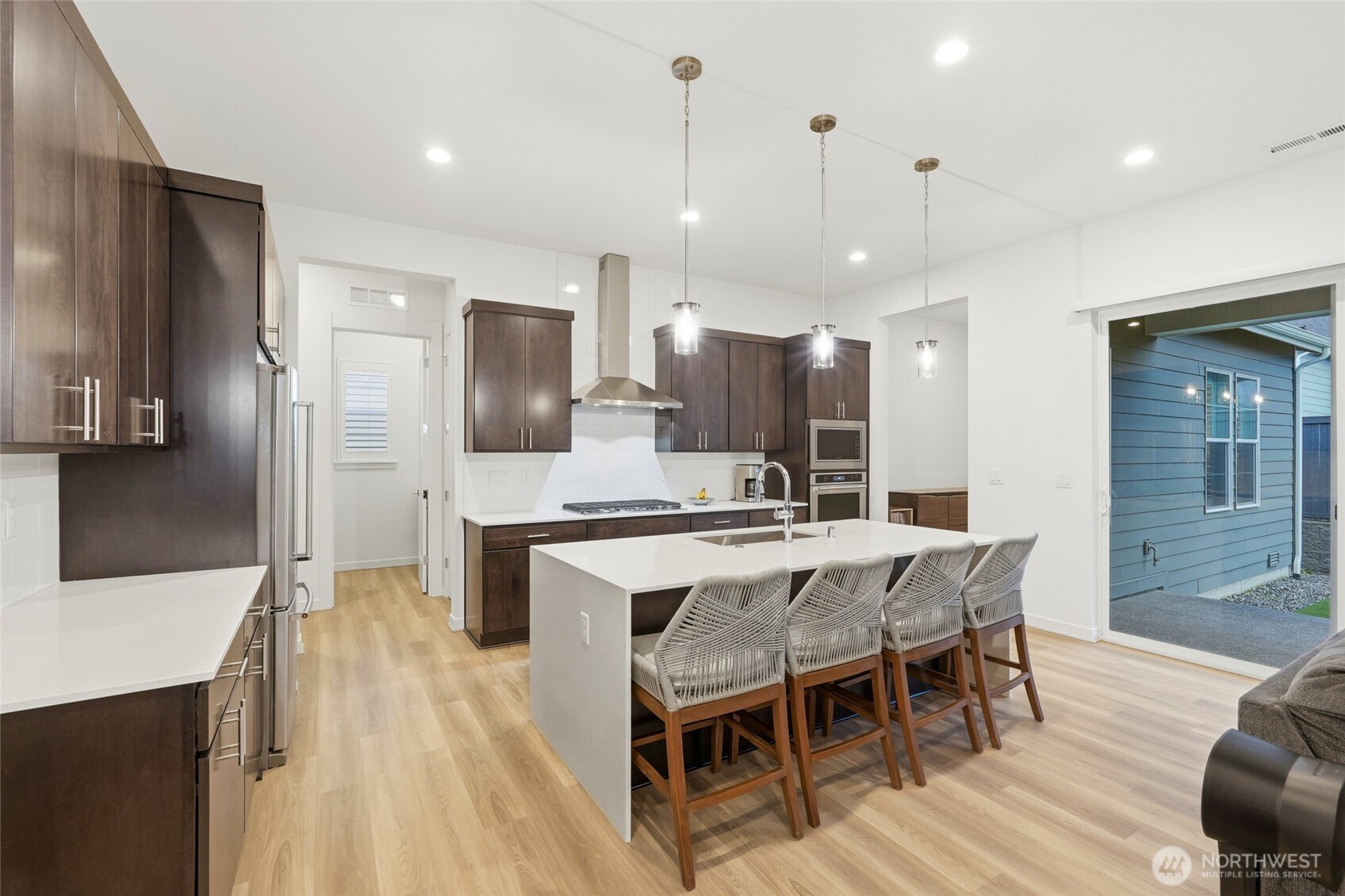 23559 SE Wisteria Street , Black Diamond, WA 98010