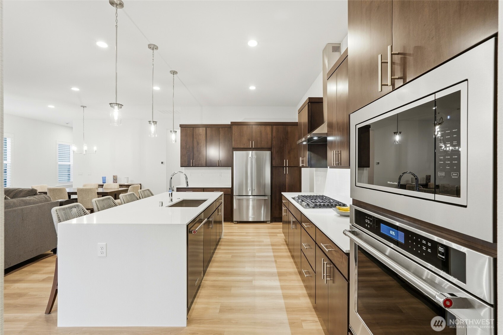 23559 SE Wisteria Street , Black Diamond, WA 98010