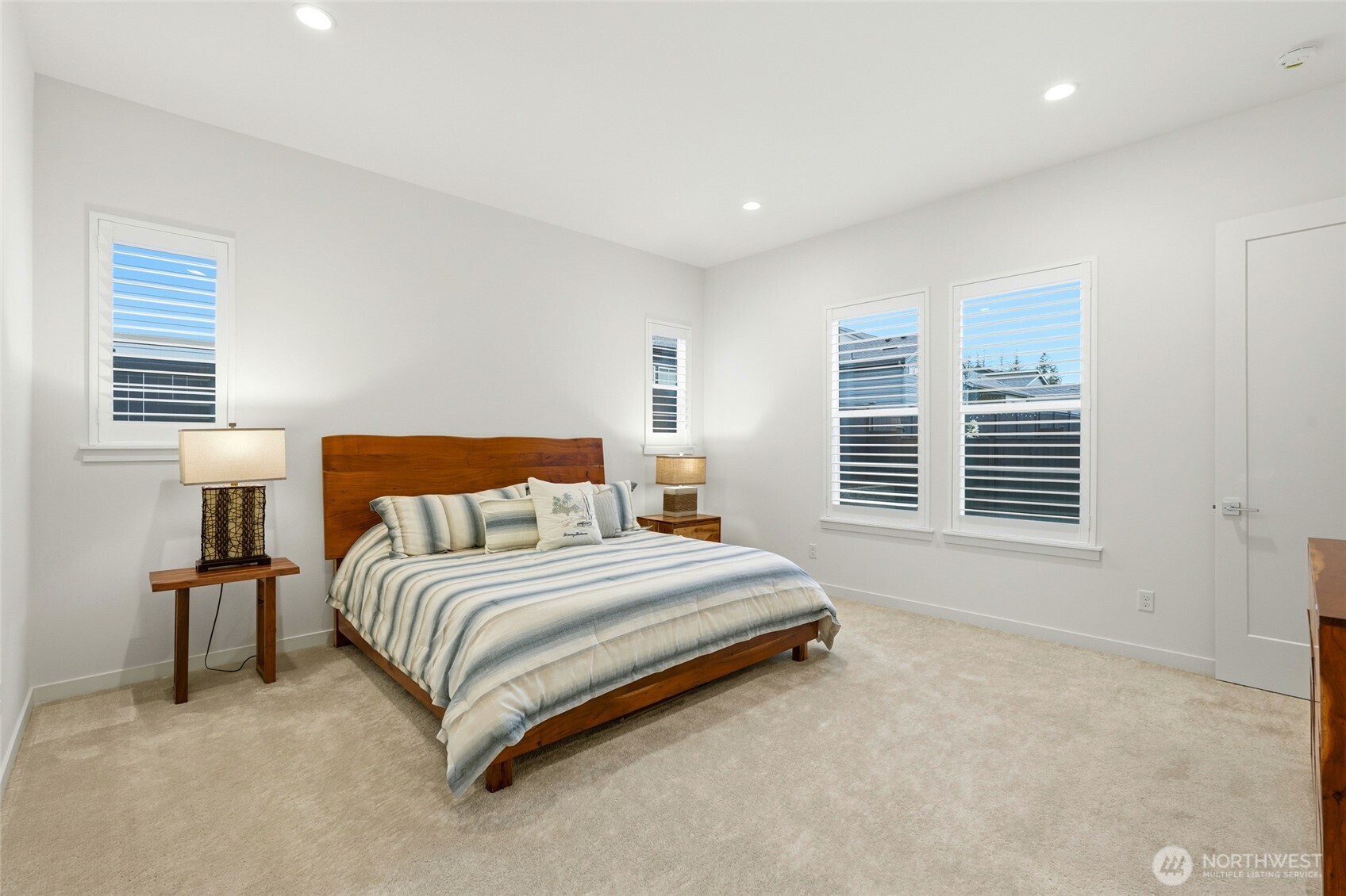 23559 SE Wisteria Street , Black Diamond, WA 98010