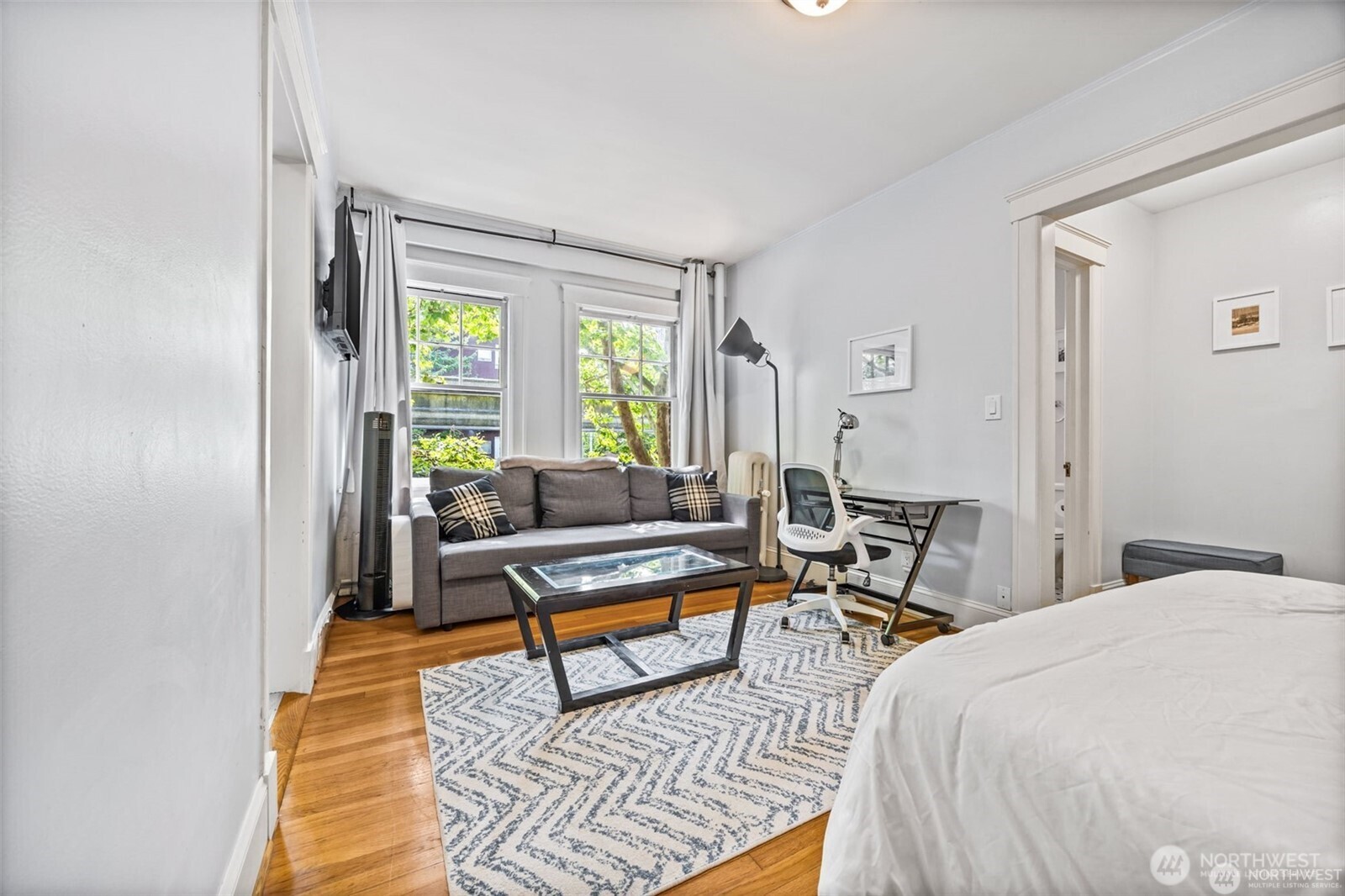 2132 5th Avenue #202, Seattle, WA 98121