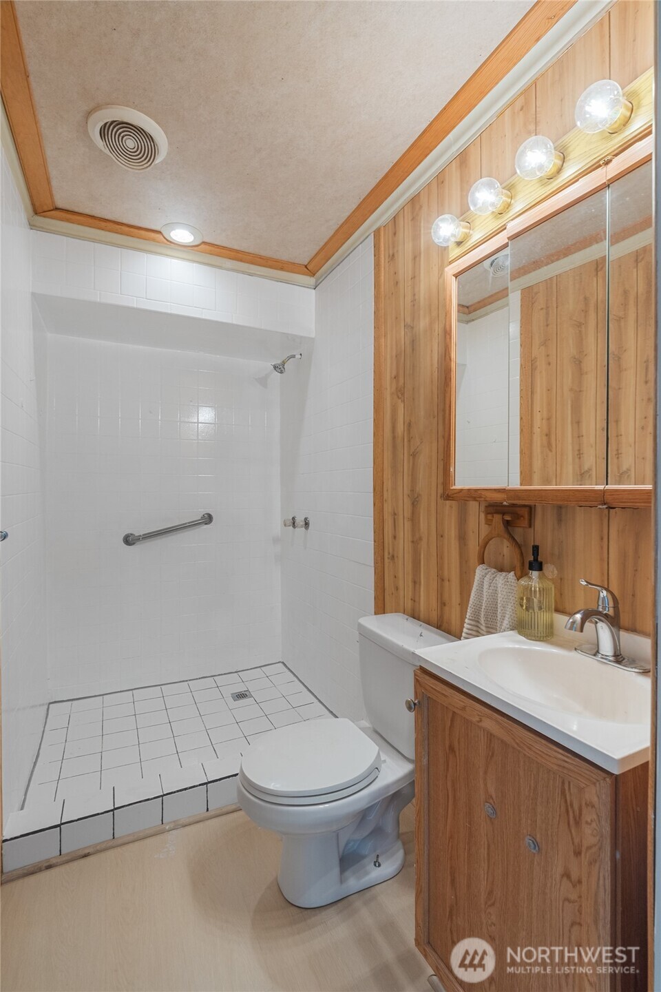 575 Monte Elma Road , Montesano, WA 98563