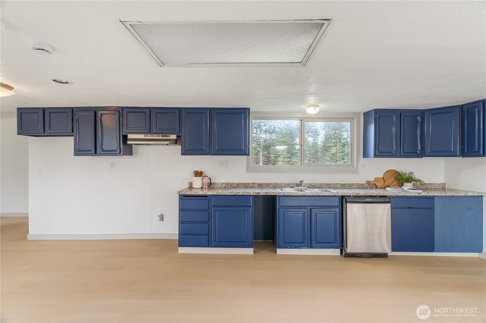 575 Monte Elma Road , Montesano, WA 98563