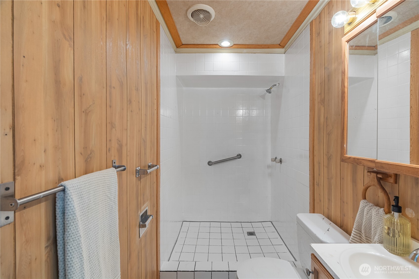 575 Monte Elma Road , Montesano, WA 98563