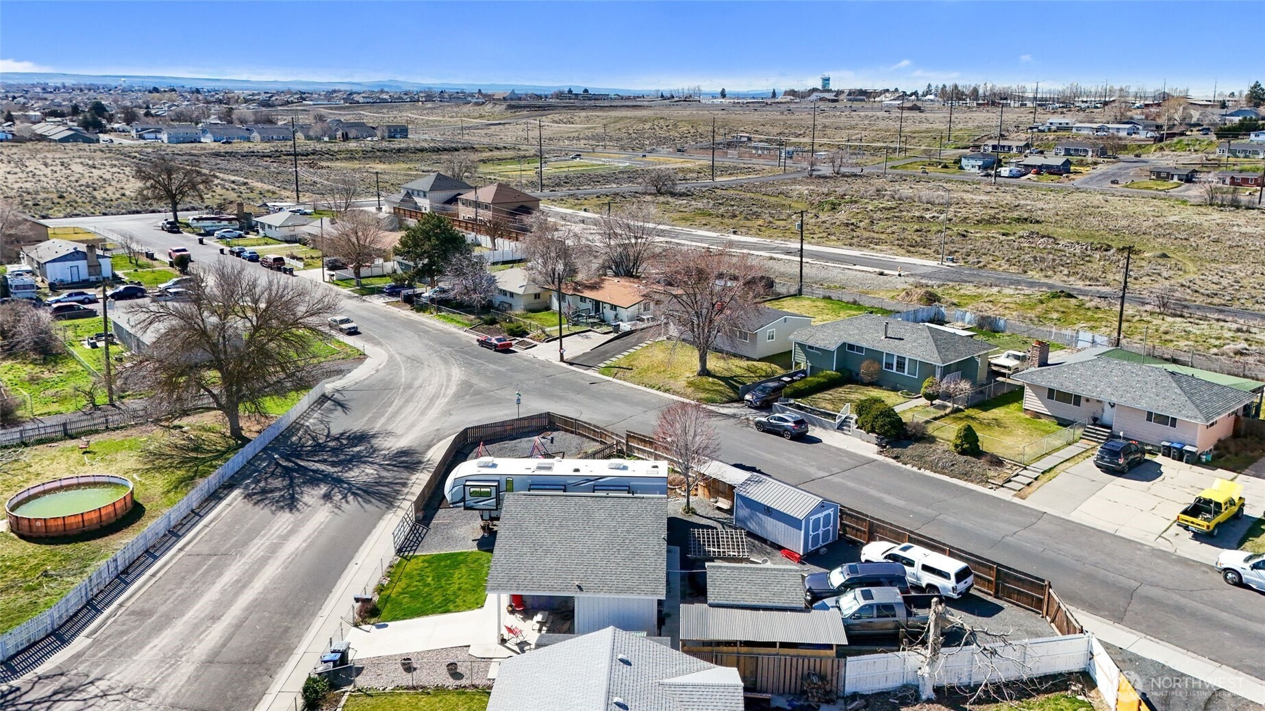 1042 W Charlotte Street , Moses Lake, WA 98837