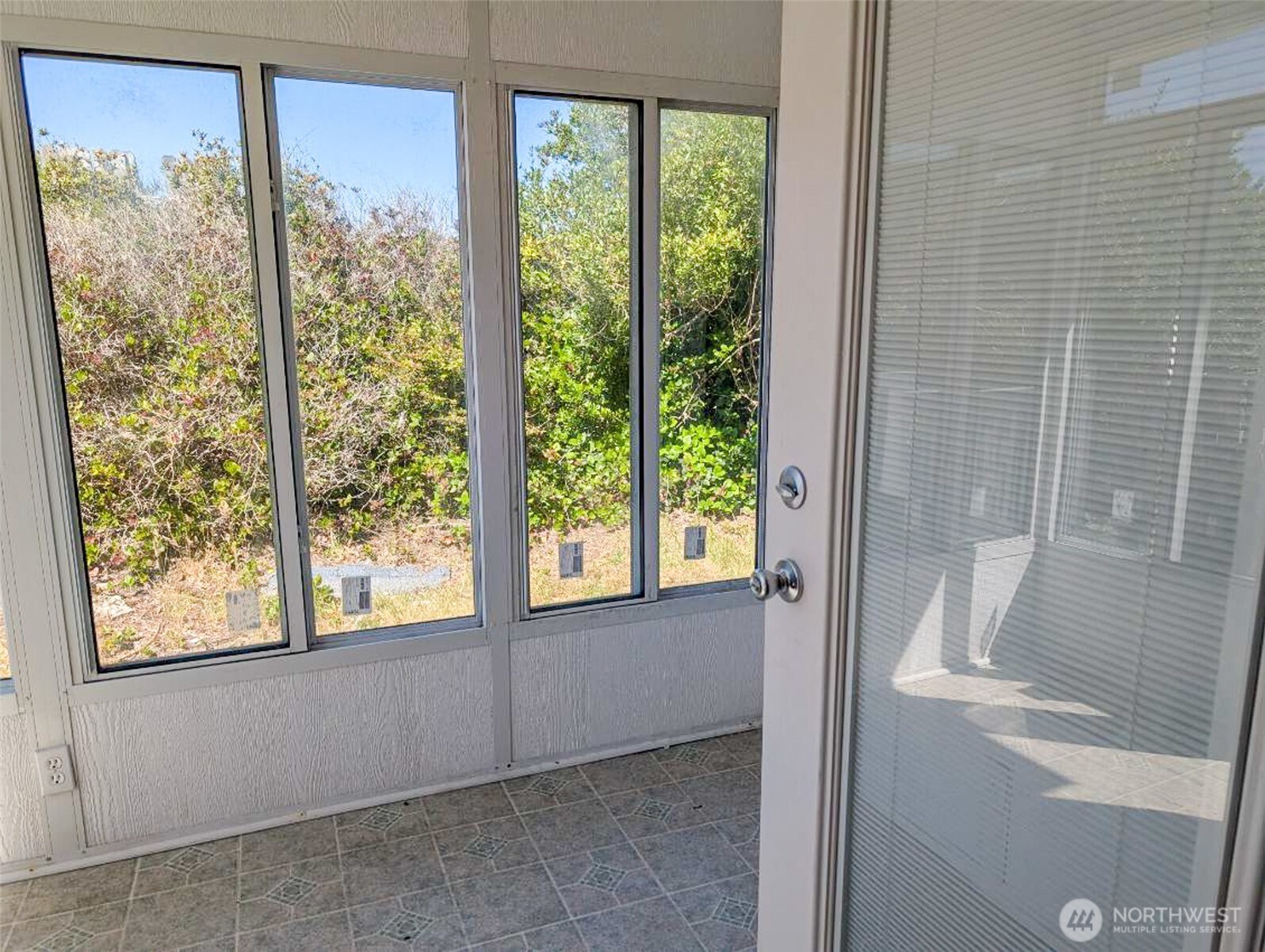 1249 E Ocean Shores Boulevard SW, Ocean Shores, WA 98569