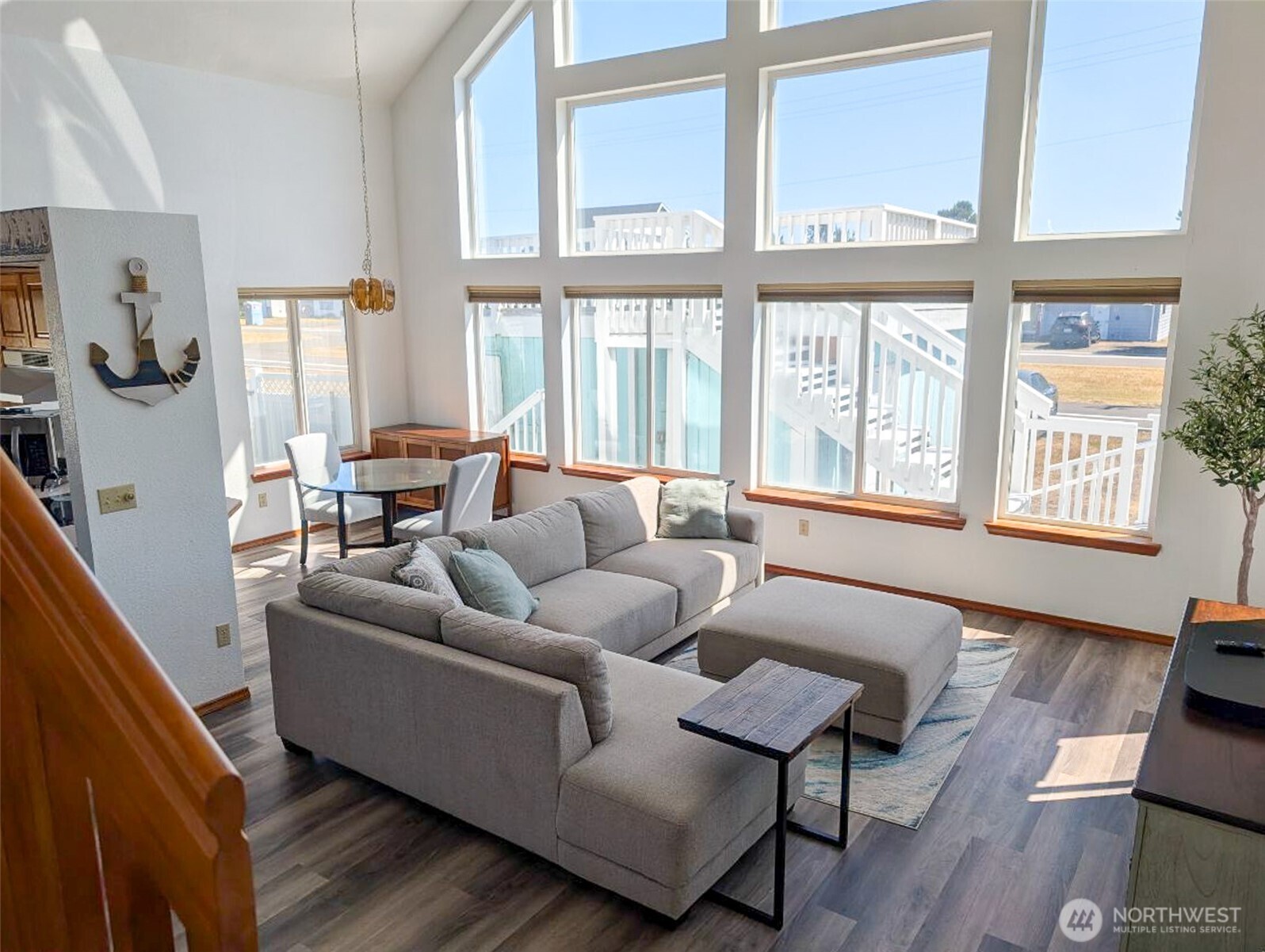 1249 E Ocean Shores Boulevard SW, Ocean Shores, WA 98569