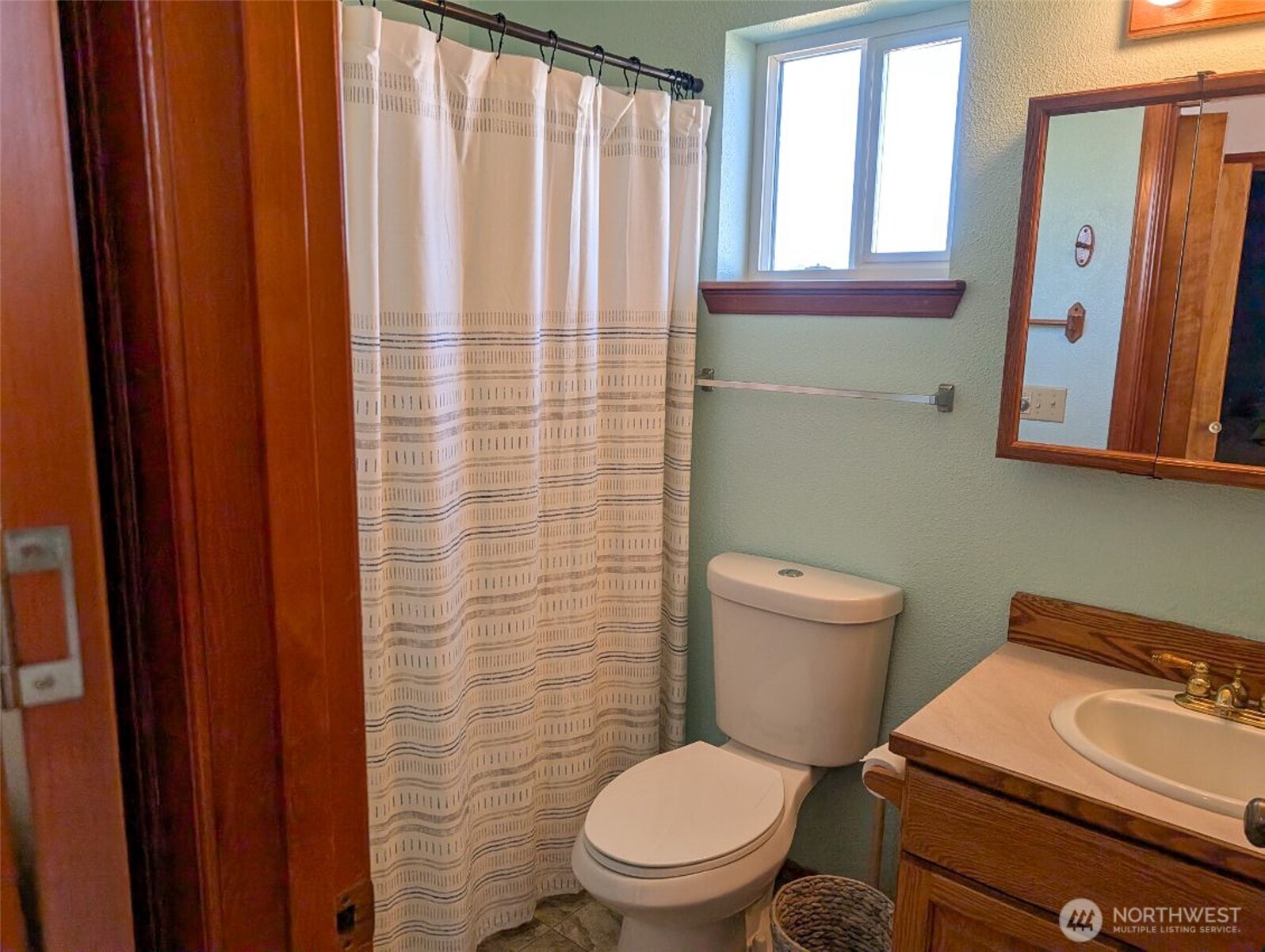 1249 E Ocean Shores Boulevard SW, Ocean Shores, WA 98569