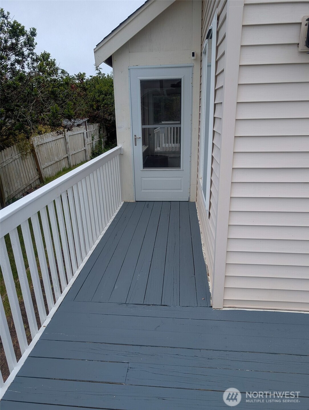 1249 E Ocean Shores Boulevard SW, Ocean Shores, WA 98569