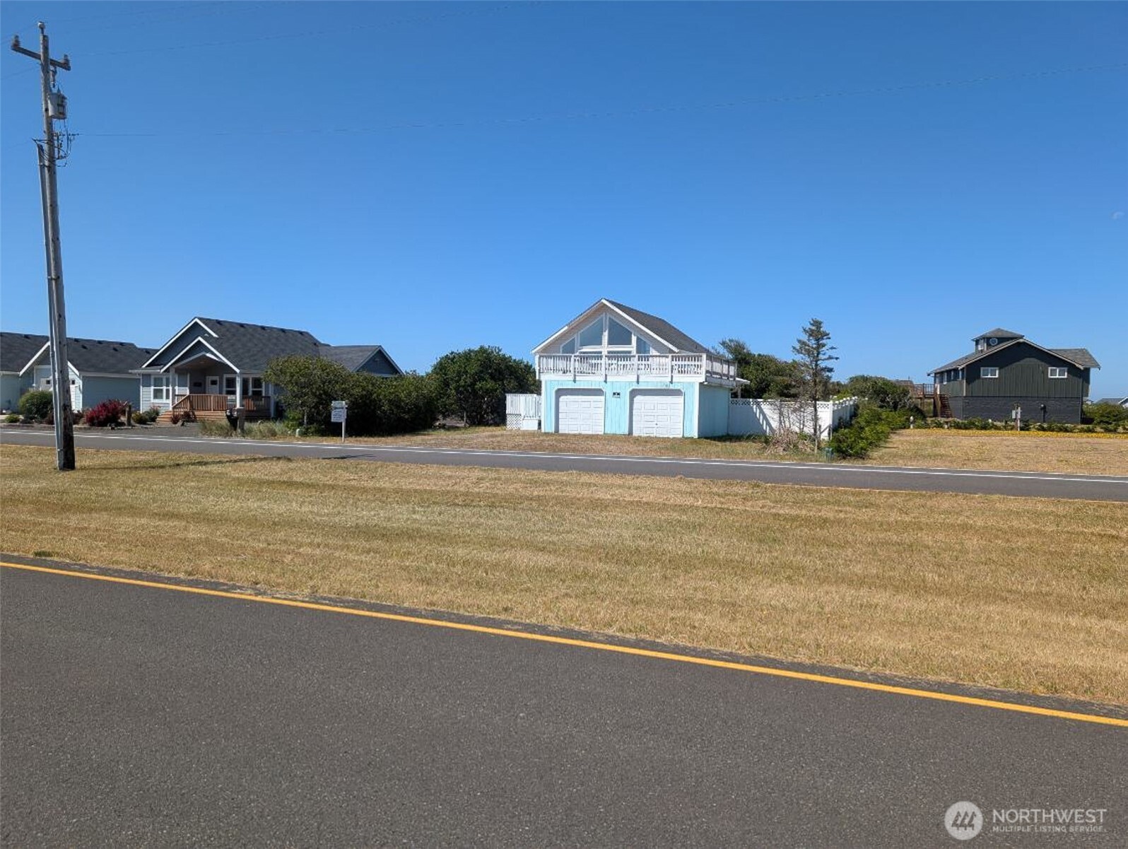 1249 E Ocean Shores Boulevard SW, Ocean Shores, WA 98569