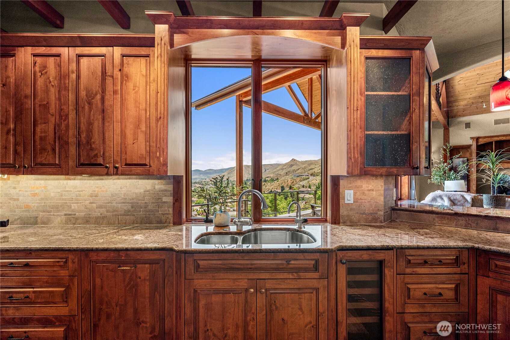 1680 Skyline Drive , Wenatchee, WA 98801