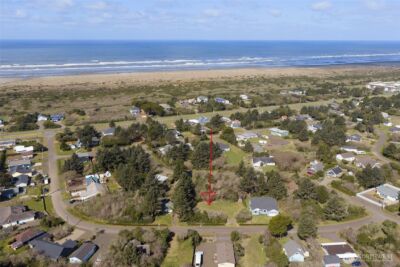 136 Jib Street NW, Ocean Shores, WA 98569 - Photo 3
