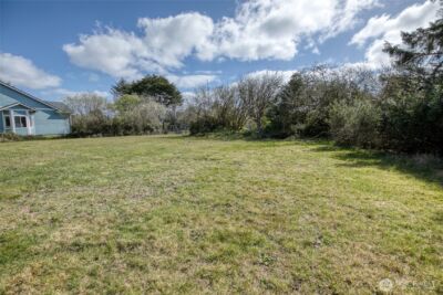 136 Jib Street NW, Ocean Shores, WA 98569 - Photo 7