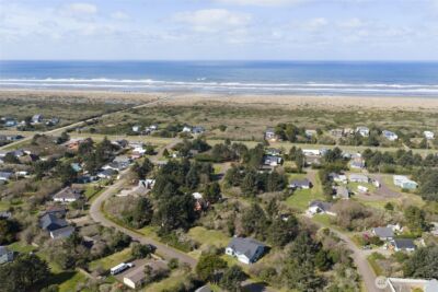 136 Jib Street NW, Ocean Shores, WA 98569 - Photo 8