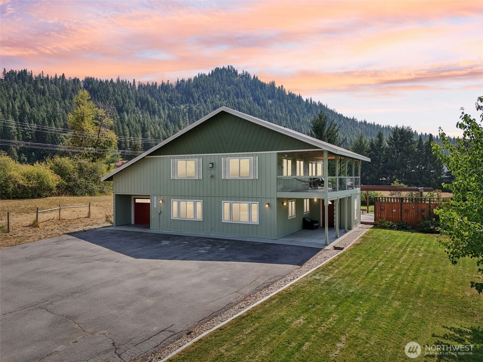 18527 Hazel Street , Leavenworth, WA 98826