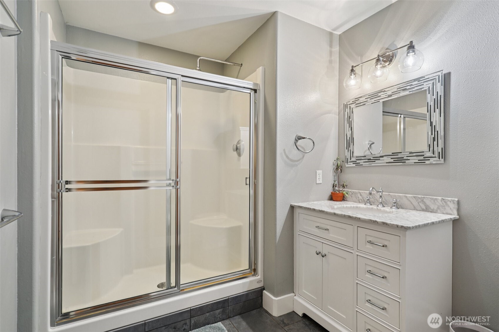 18527 Hazel Street , Leavenworth, WA 98826